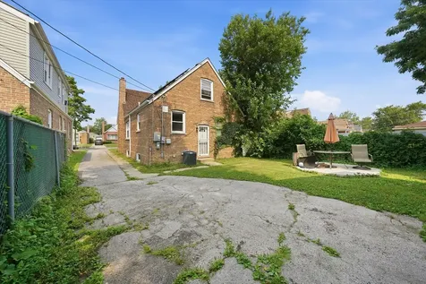 11343 South Green Street Chicago IL 60643