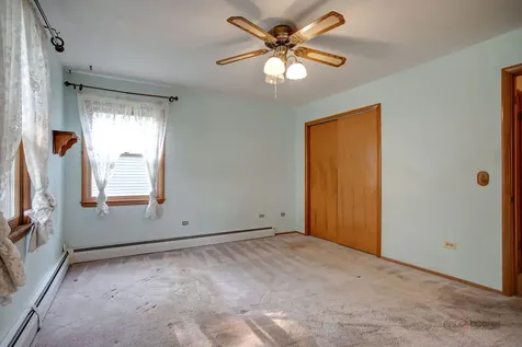 33192 North Cove Road Grayslake IL 60030