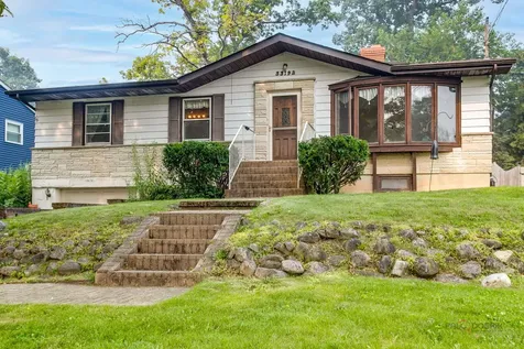 33192 North Cove Road Grayslake IL 60030