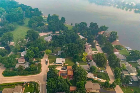 33192 North Cove Road Grayslake IL 60030