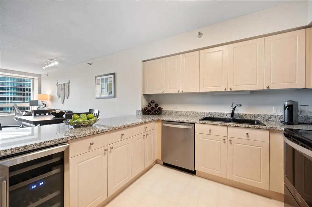 512 North Mcclurg Court Chicago IL 60611