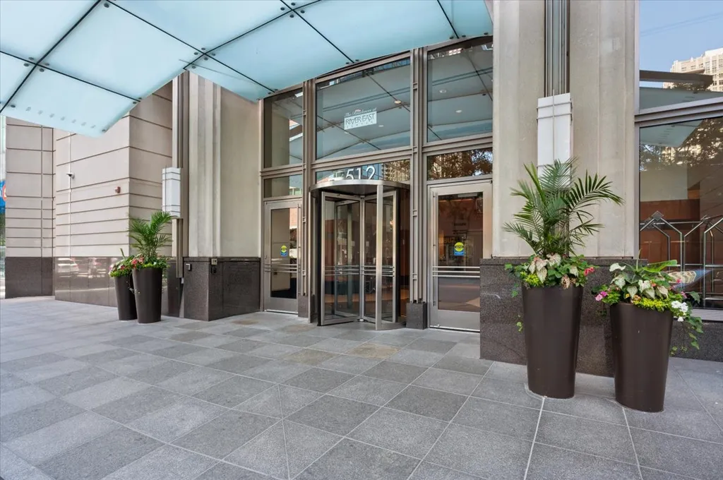 512 North Mcclurg Court Chicago IL 60611