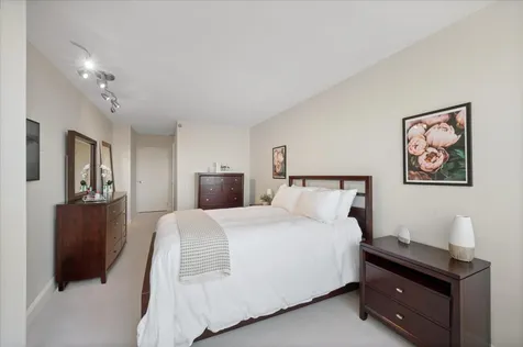 512 North Mcclurg Court Chicago IL 60611