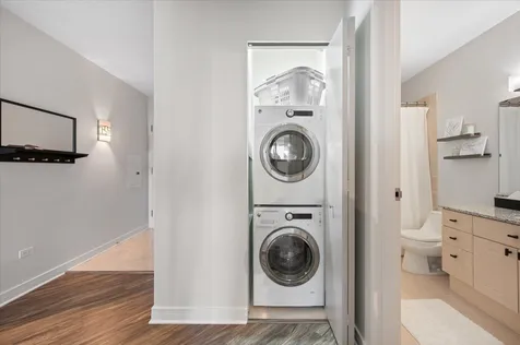 512 North Mcclurg Court Chicago IL 60611