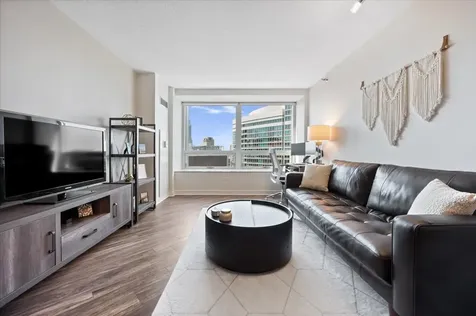512 North Mcclurg Court Chicago IL 60611