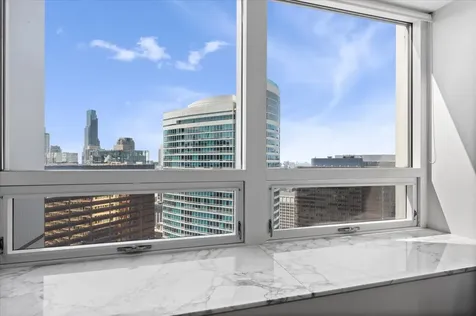 512 North Mcclurg Court Chicago IL 60611
