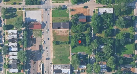 5722 South Emerald Avenue Chicago IL 60621