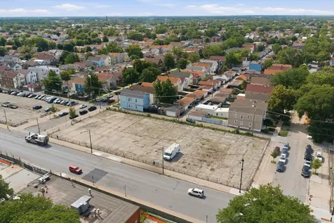 3039-3057 West 51st Street Chicago IL 60632