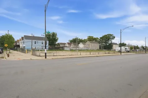 3039-3057 West 51st Street Chicago IL 60632