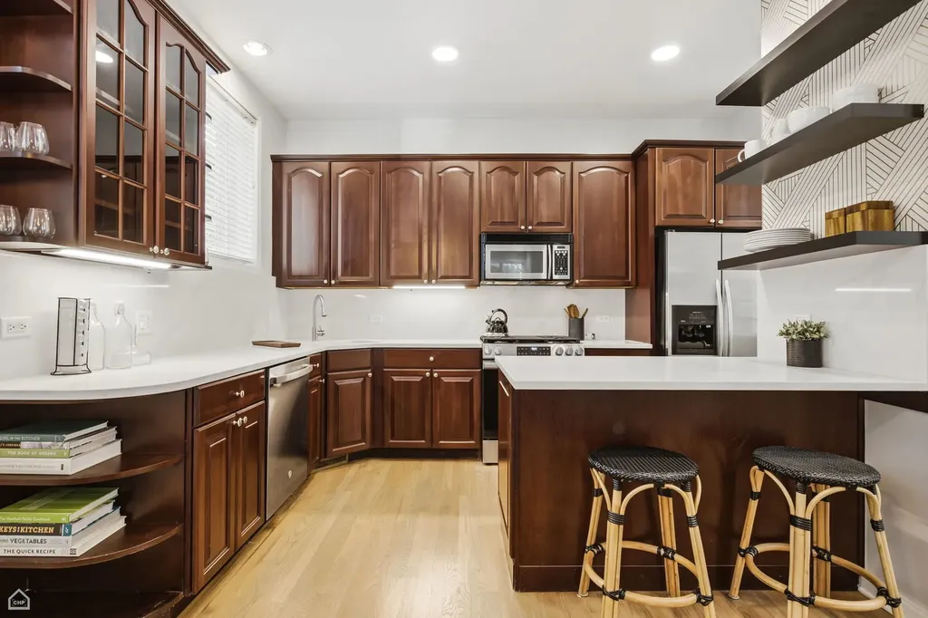 1417 North Bosworth Avenue Chicago IL 60642