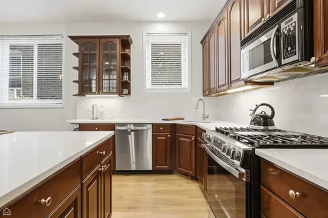 1417 North Bosworth Avenue Chicago IL 60642