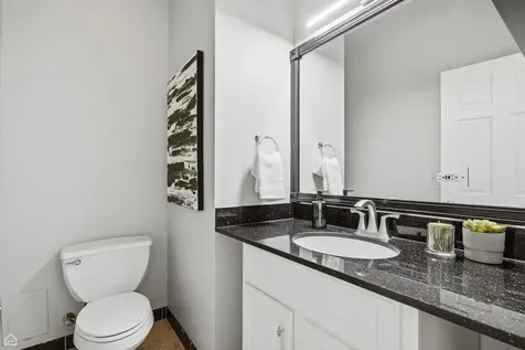 1417 North Bosworth Avenue Chicago IL 60642