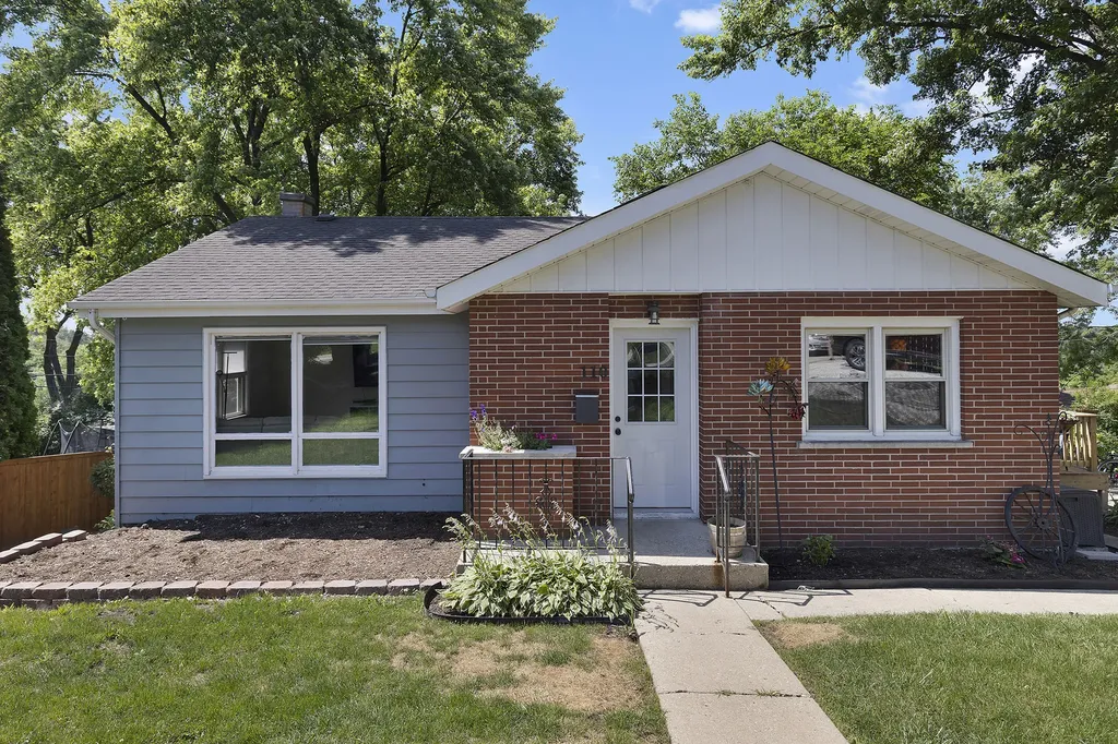 110 Cheri Lane Antioch IL 60002