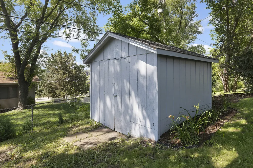 110 Cheri Lane Antioch IL 60002