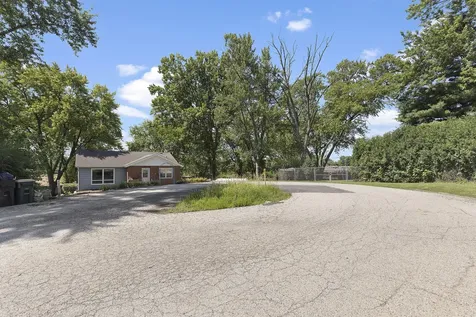110 Cheri Lane Antioch IL 60002