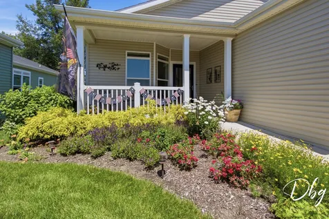 1512 Concord Circle Grayslake IL 60030
