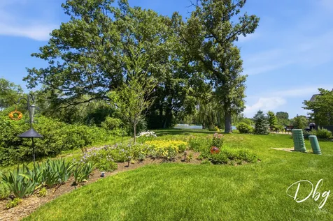 1512 Concord Circle Grayslake IL 60030