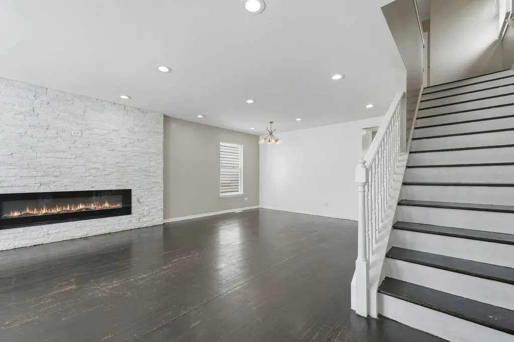 11707 South Morgan Street Chicago IL 60643