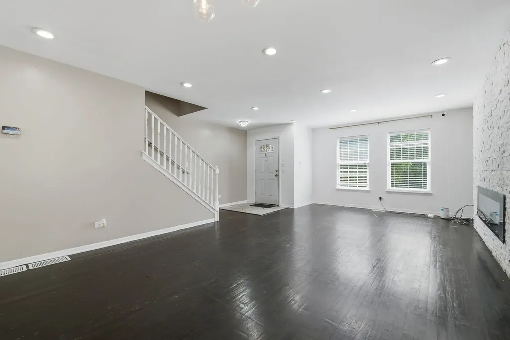11707 South Morgan Street Chicago IL 60643