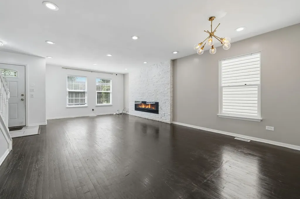 11707 South Morgan Street Chicago IL 60643
