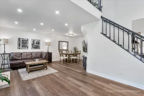 226 New Bridge Court Palatine IL 60067