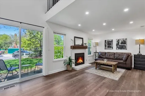 226 New Bridge Court Palatine IL 60067