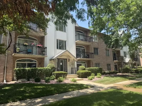 9424 South 77th Court Hickory Hills IL 60457