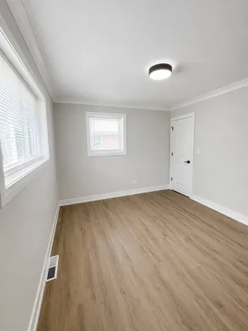 17037 Greenbay Avenue Lansing IL 60438