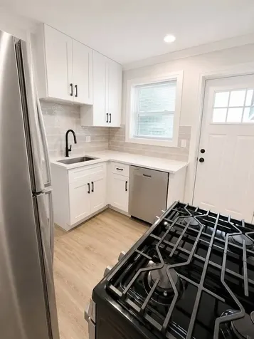 17037 Greenbay Avenue Lansing IL 60438