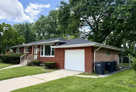 17060 Wausau Avenue South Holland IL 60473