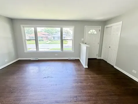 17060 Wausau Avenue South Holland IL 60473
