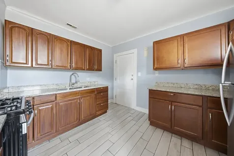 6939 South Komensky Avenue Chicago IL 60629