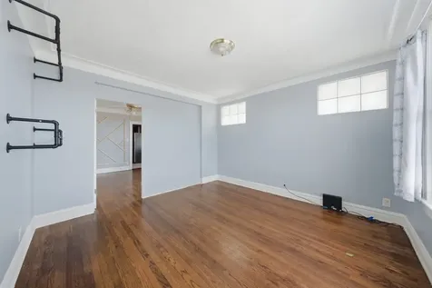 6939 South Komensky Avenue Chicago IL 60629