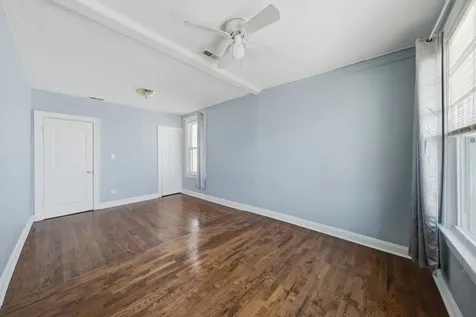 6939 South Komensky Avenue Chicago IL 60629