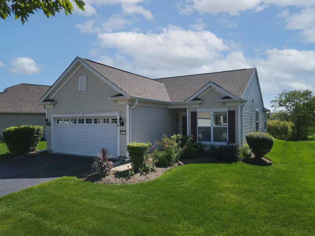 3423 Epstein Circle Mundelein IL 60060