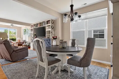 3423 Epstein Circle Mundelein IL 60060