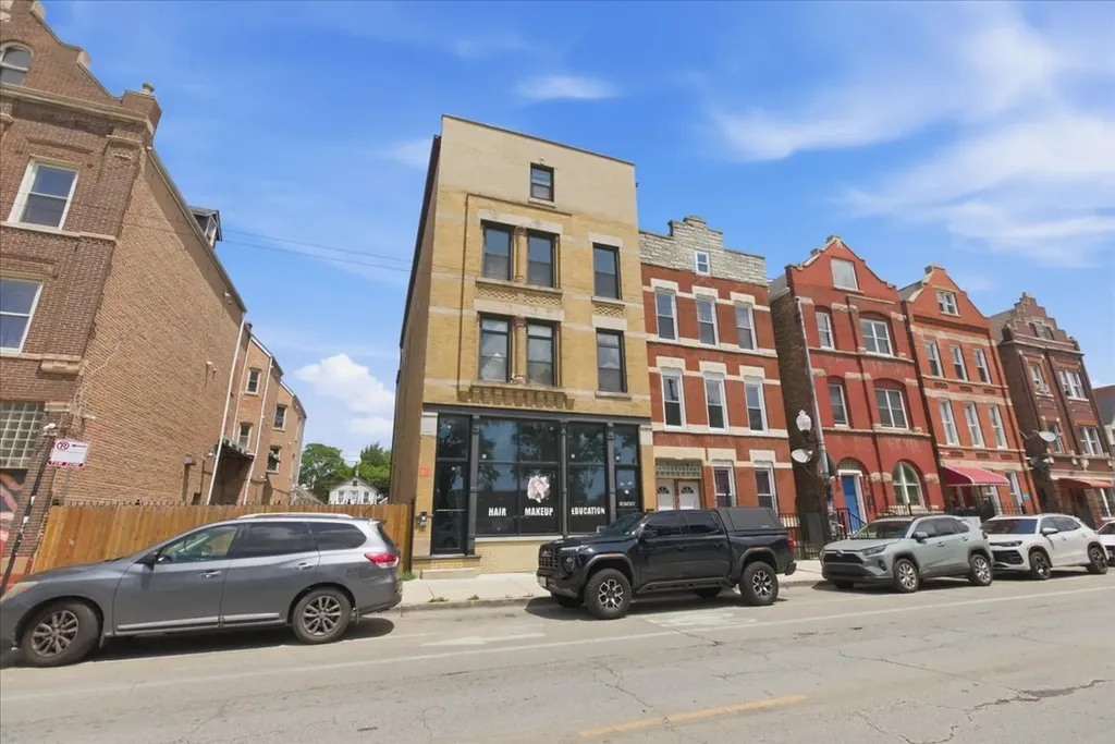 1854 West 18th Street Chicago IL 60608