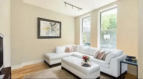 1812 West Cortland Street Chicago IL 60622