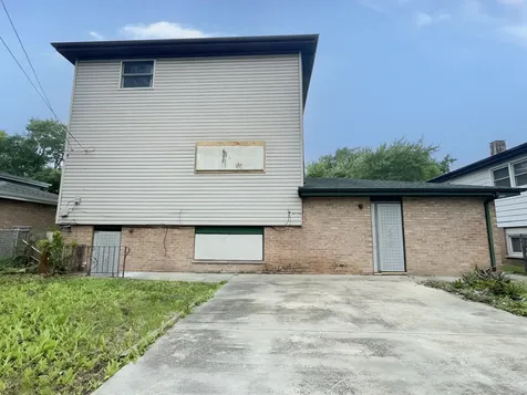 15229 Dante Avenue Dolton IL 60419