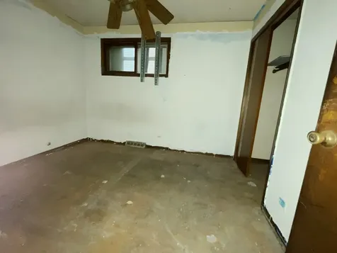15229 Dante Avenue Dolton IL 60419