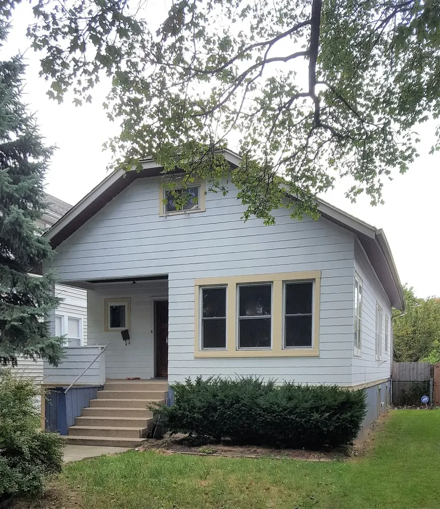4820 North Kentucky Avenue Chicago IL 60630