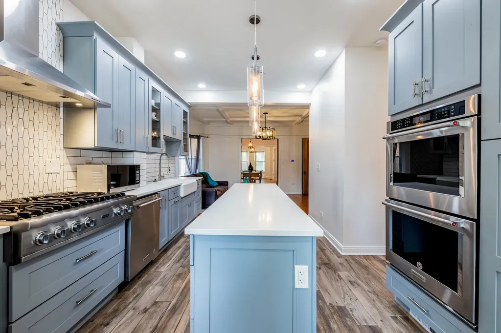 5403 South Greenwood Avenue Chicago IL 60615
