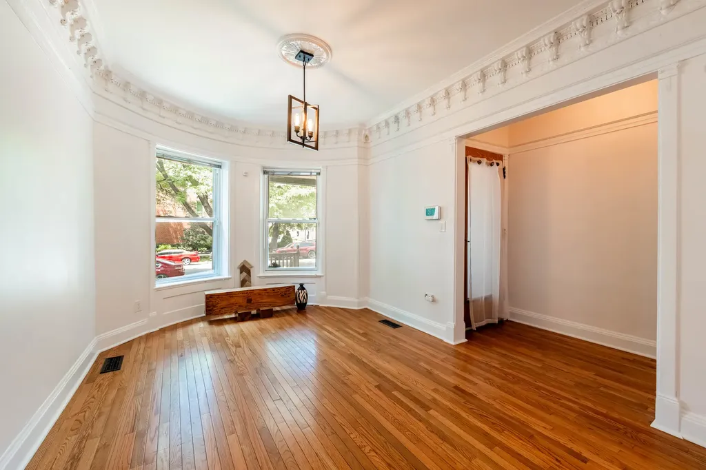 5403 South Greenwood Avenue Chicago IL 60615