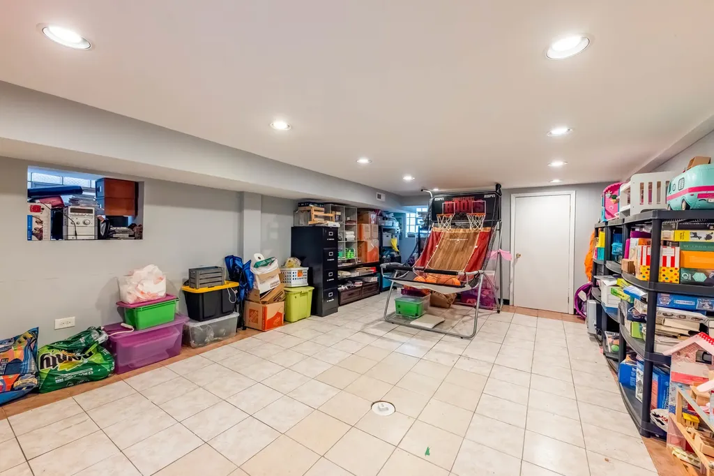 5403 South Greenwood Avenue Chicago IL 60615