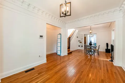 5403 South Greenwood Avenue Chicago IL 60615