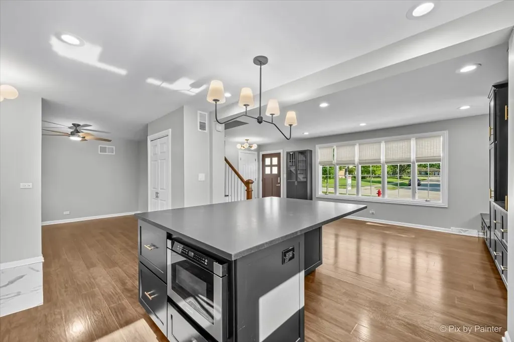 336 Orchard Terrace Roselle IL 60172