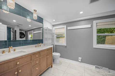 336 Orchard Terrace Roselle IL 60172