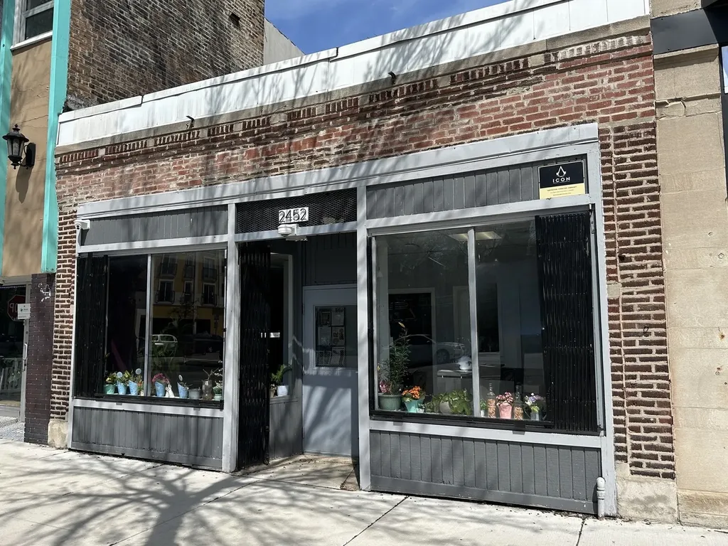 2452 West Division Street Chicago IL 60622