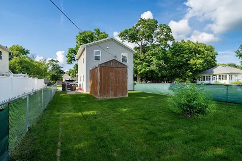 101 West Oak Street Leroy IL 61752
