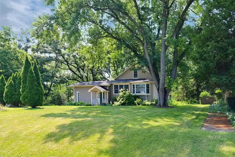28W719 Barnes Avenue West Chicago IL 60185
